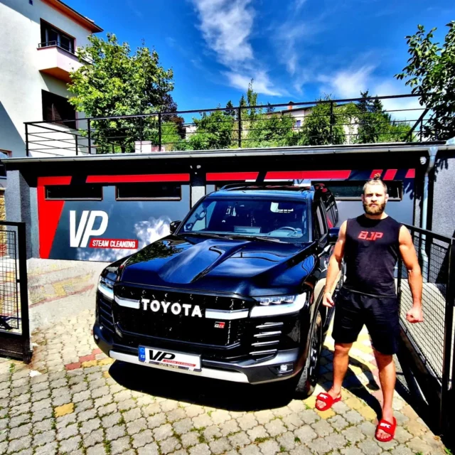 Děkujeme za projevenou důvěru a možnost poskytnout naše sluzby detailního čištění suchou párou vozu Jiřímu BJP Procházkovi...i my jsme fanoušky...